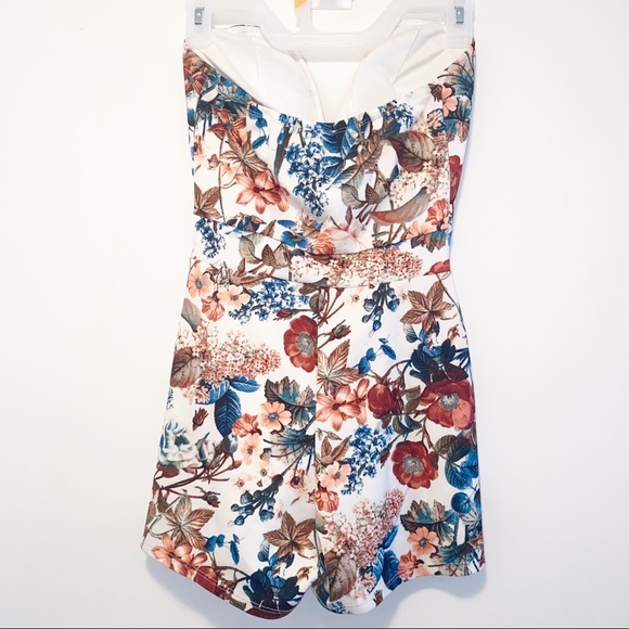 Strapless Floral Romper - Picture 2 of 3